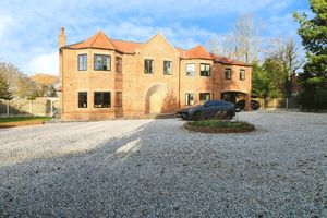 Photo 11- click for photo gallery